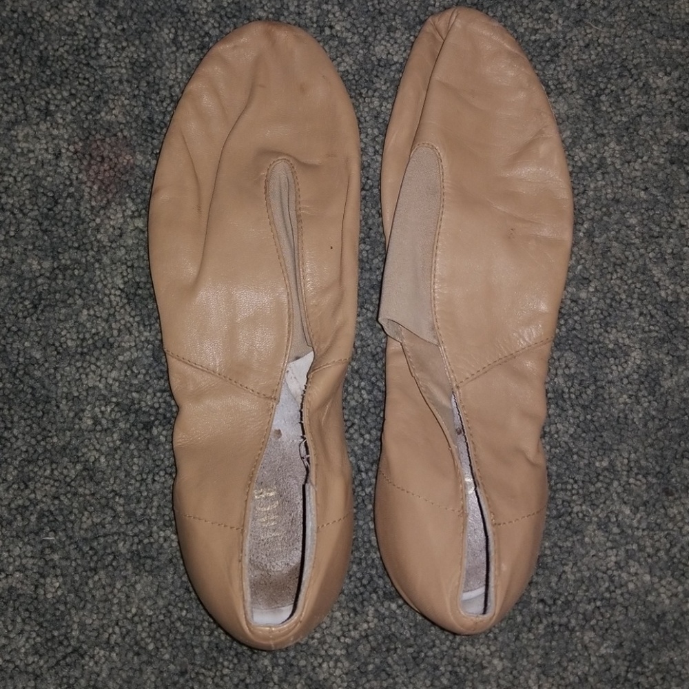 Tan dance jazz shoes